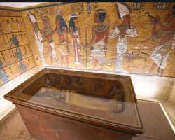The truth is that the tomb remained untouched as i The truth is that the tomb remained untouched as its door was hidden and does not caught the attention of looters. There may some more mysteries which